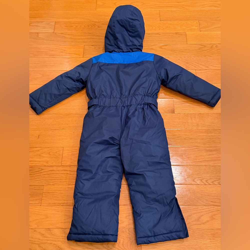 Eddie Bauer Snowsuit 4T Only worn twice. - Picture 4 of 10